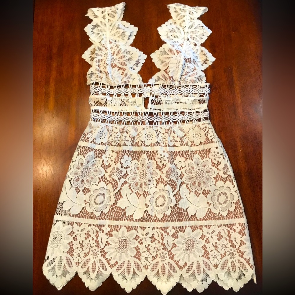 For love and lemons white dress medium
